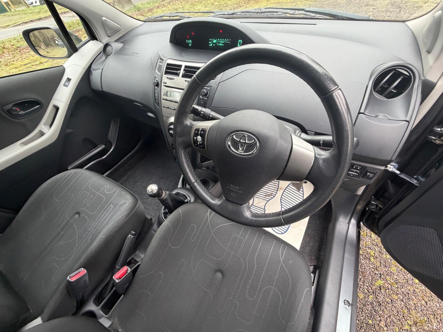 Used Toyota Yaris 2009 for sale - 78058073: Photo 28