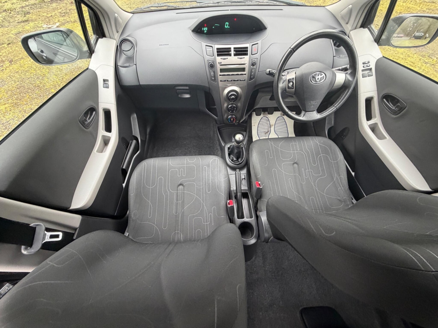 Used Toyota Yaris 2009 for sale - 78058073: Photo 3