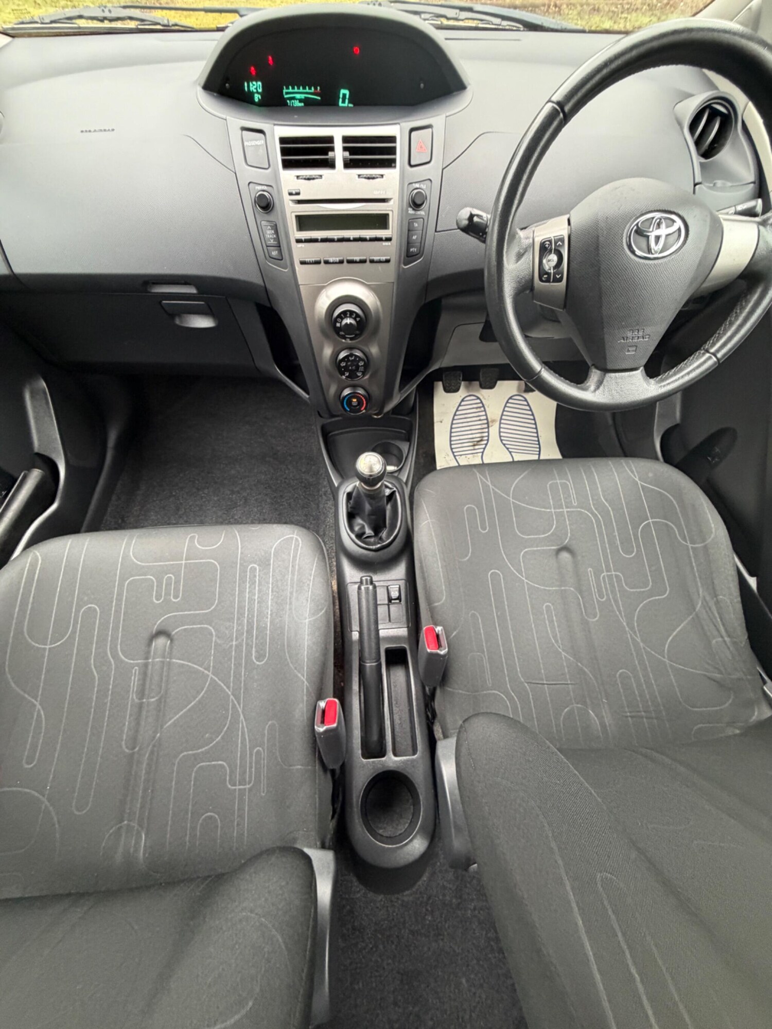 Used Toyota Yaris 2009 for sale - 78058073: Photo 30