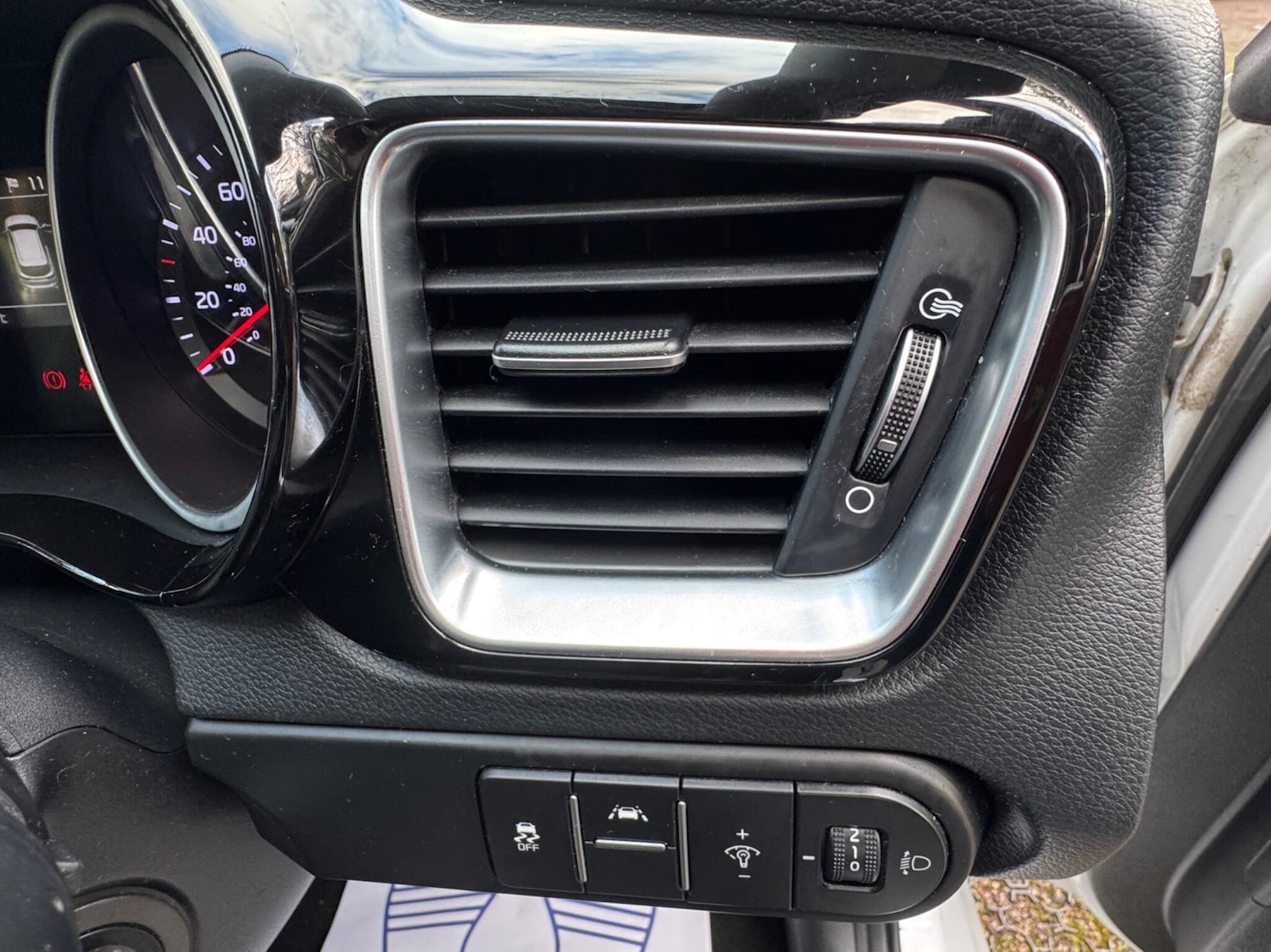 Used Kia Ceed 2018 for sale - 77268146: Photo 30