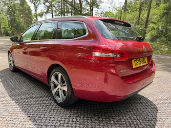 Used Peugeot 308 2015 for sale - 79061793: Photo