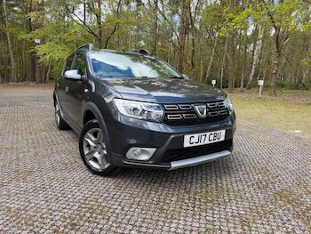 Used Dacia Sandero Stepway 2017 for sale - 78291639: Photo