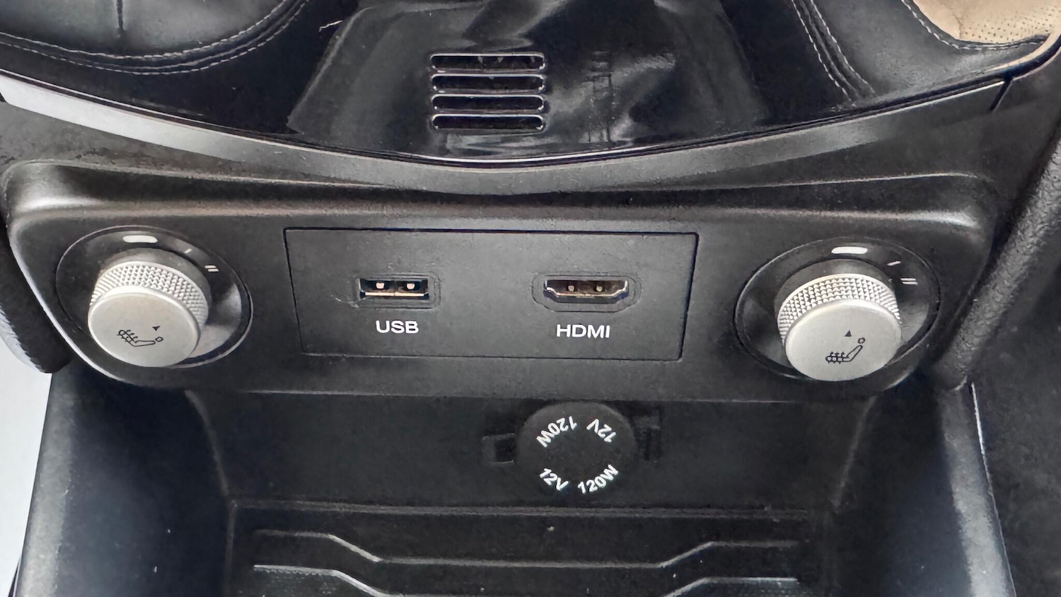 Used Ssangyong Tivoli 2016 for sale - 77039875: Photo 48