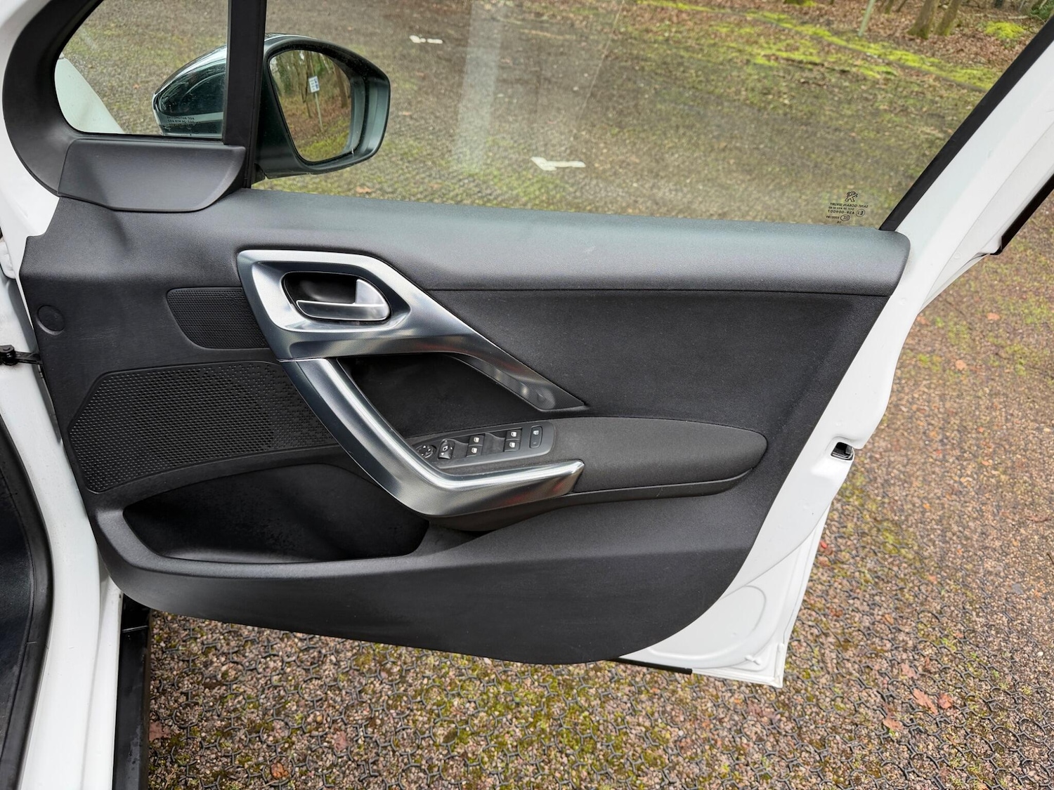 Used Peugeot 2008 2016 for sale - 77524985: Photo 50