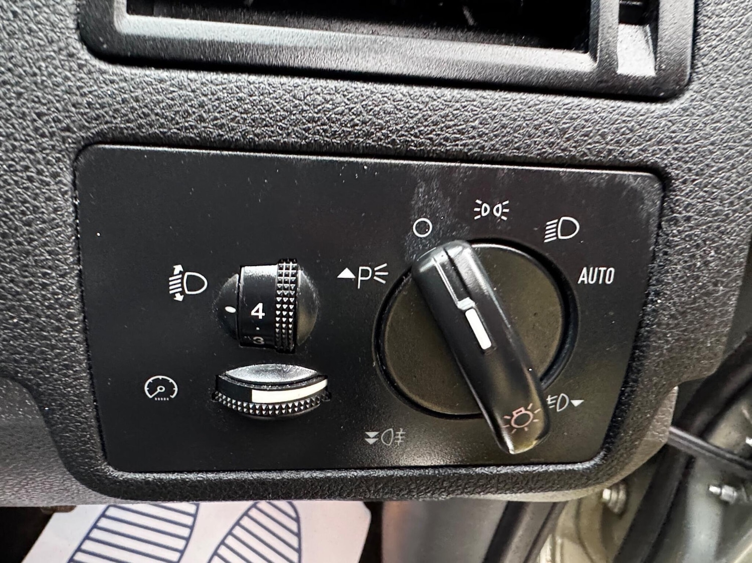 Used Ford C-Max 2010 for sale - 77396660: Photo 28