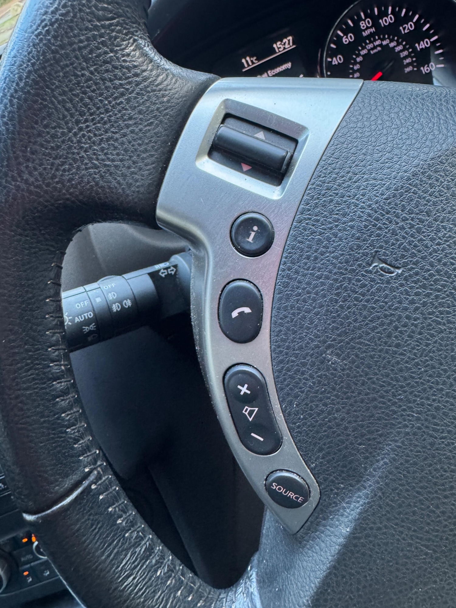 Used Nissan Qashqai 2010 for sale - 77396319: Photo 23