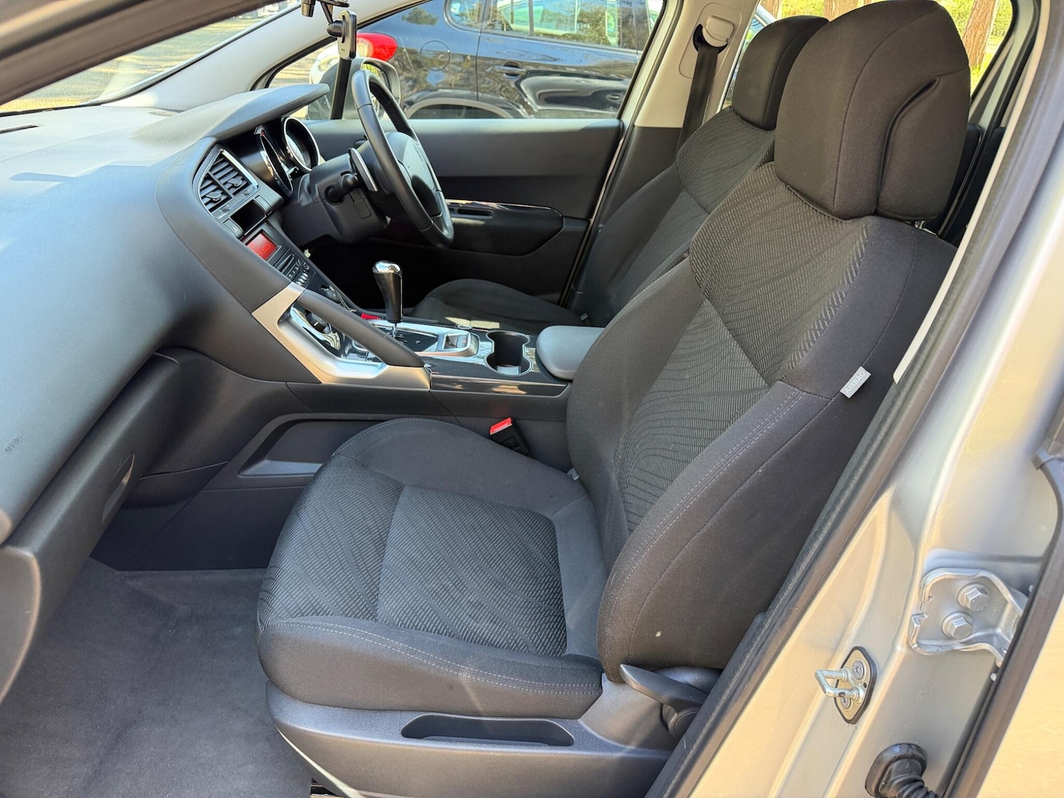 Used Peugeot 3008 2011 for sale - 78148073: Photo 16