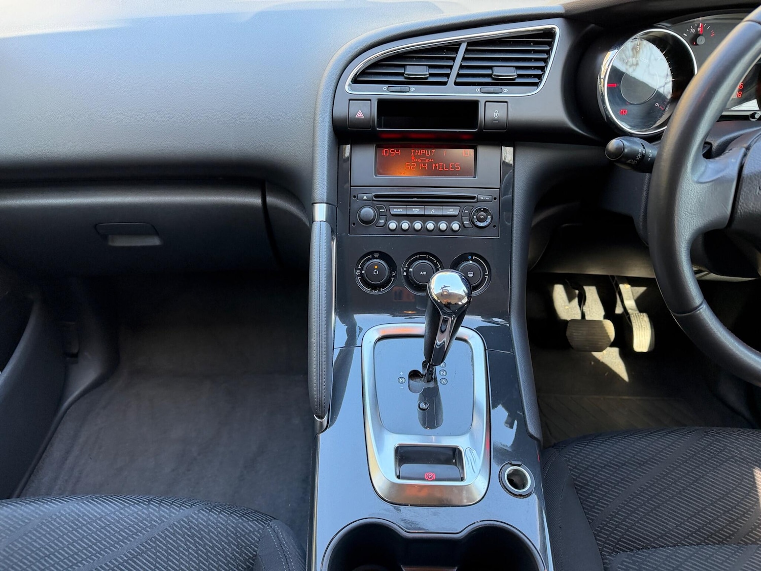 Used Peugeot 3008 2011 for sale - 78148073: Photo 28