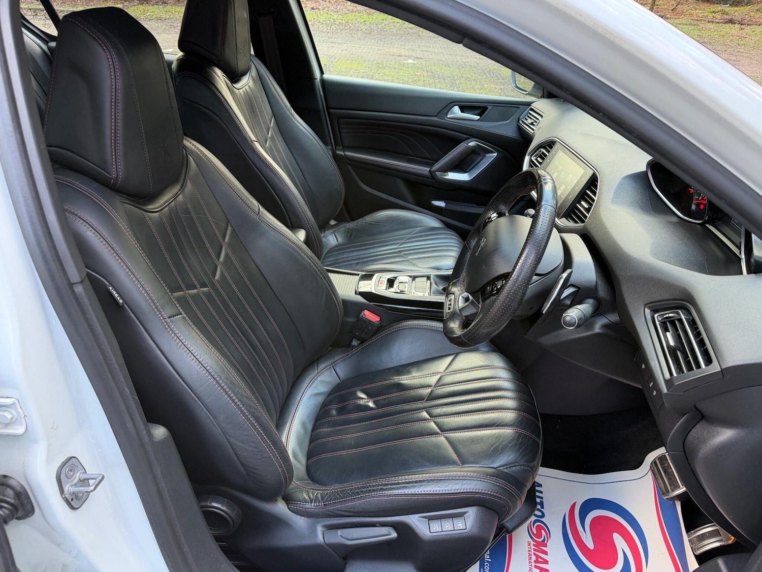 Used Peugeot 308 2015 for sale - 77456499: Photo 17