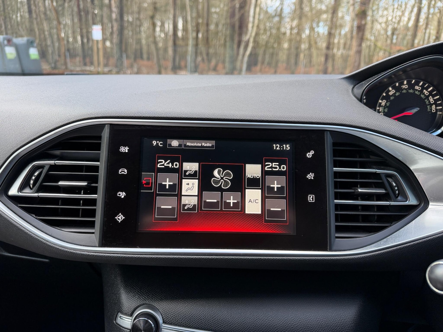 Used Peugeot 308 2015 for sale - 77456499: Photo 24