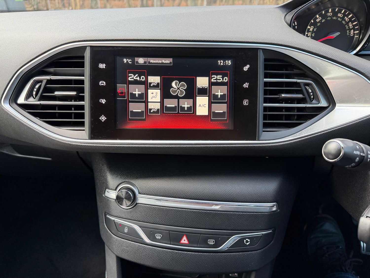 Used Peugeot 308 2015 for sale - 77456499: Photo 27