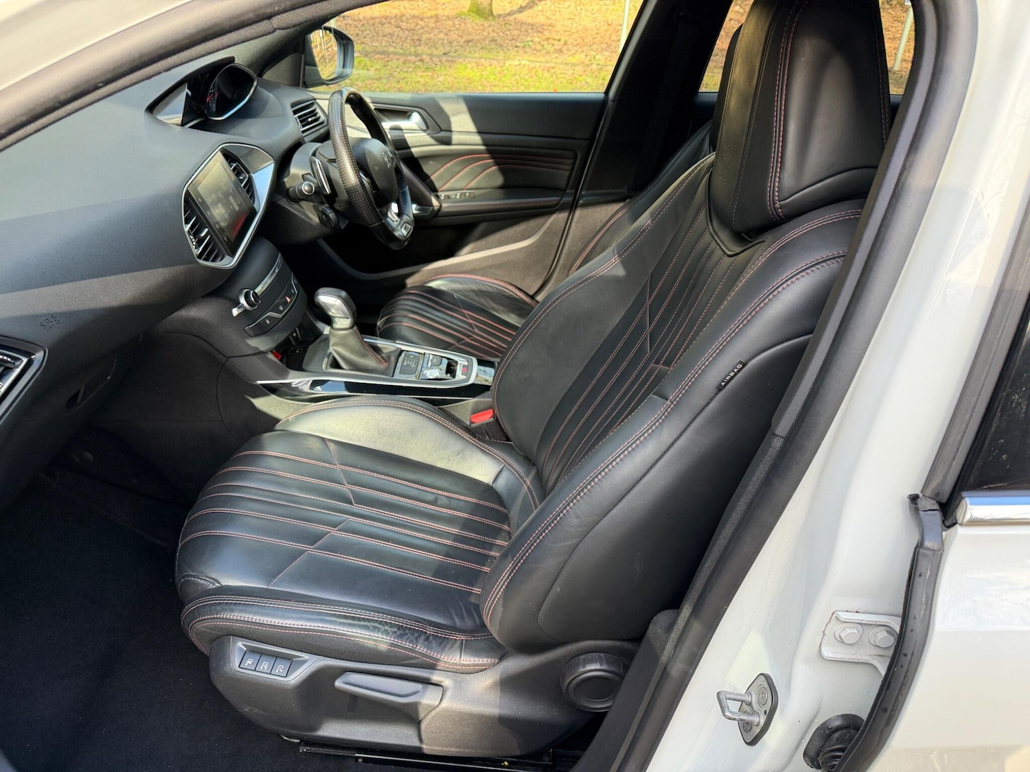 Used Peugeot 308 2015 for sale - 77456499: Photo 35