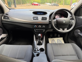 Used Renault Megane 2016 for sale - 79316373: Photo