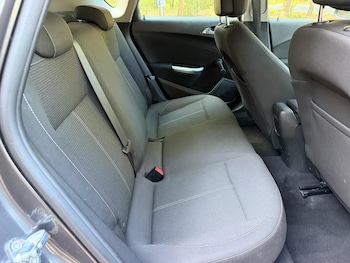 Used Vauxhall Astra 2011 for sale - 79348228: Photo