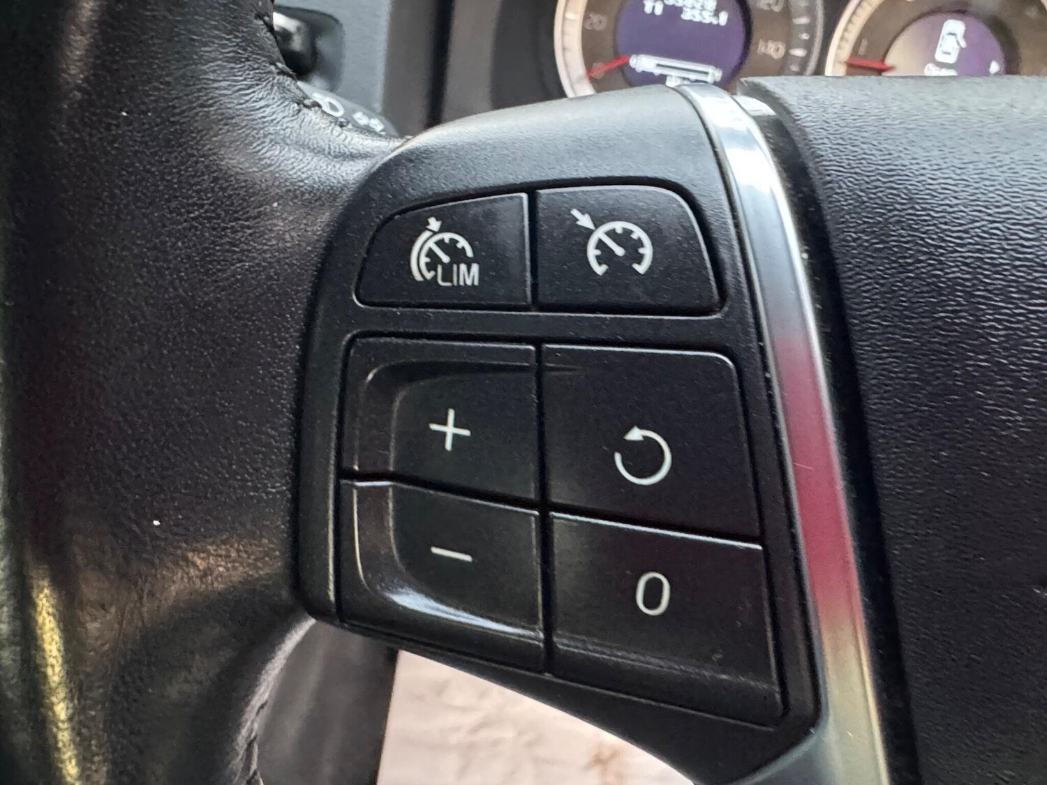 Used Volvo S60 2013 for sale - 77612035: Photo 21