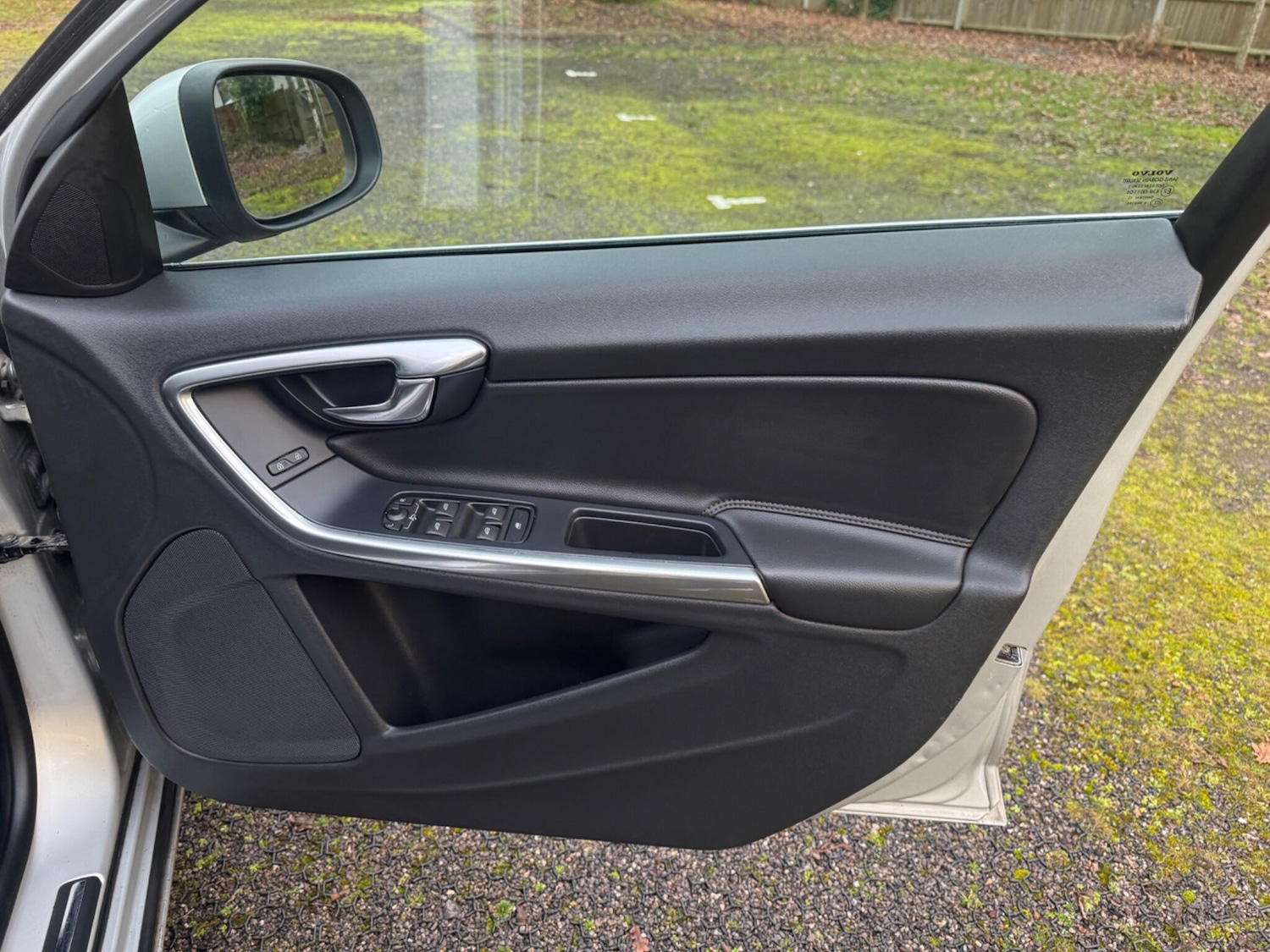 Used Volvo S60 2013 for sale - 77612035: Photo 24