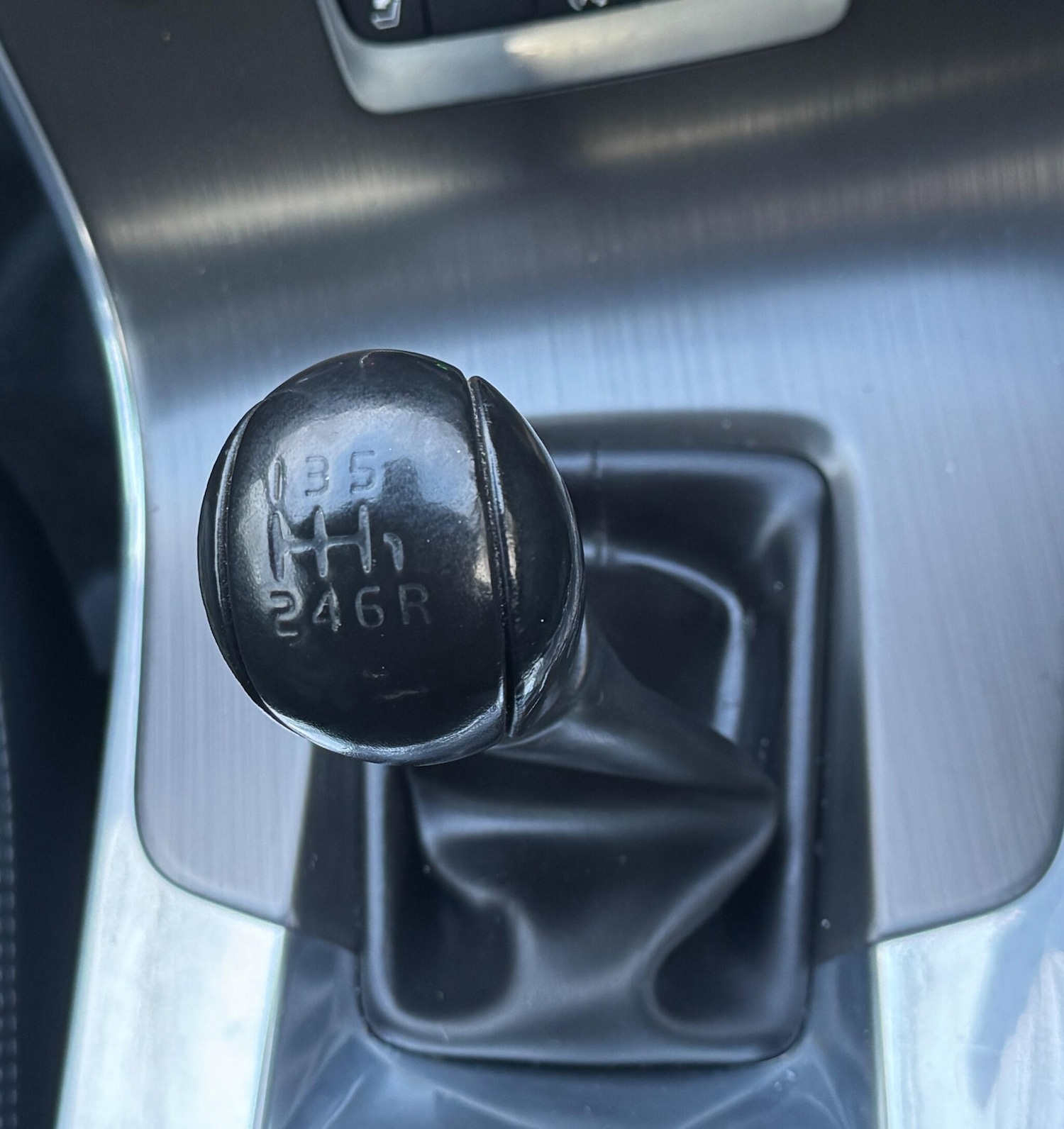 Used Volvo S60 2013 for sale - 77612035: Photo 39