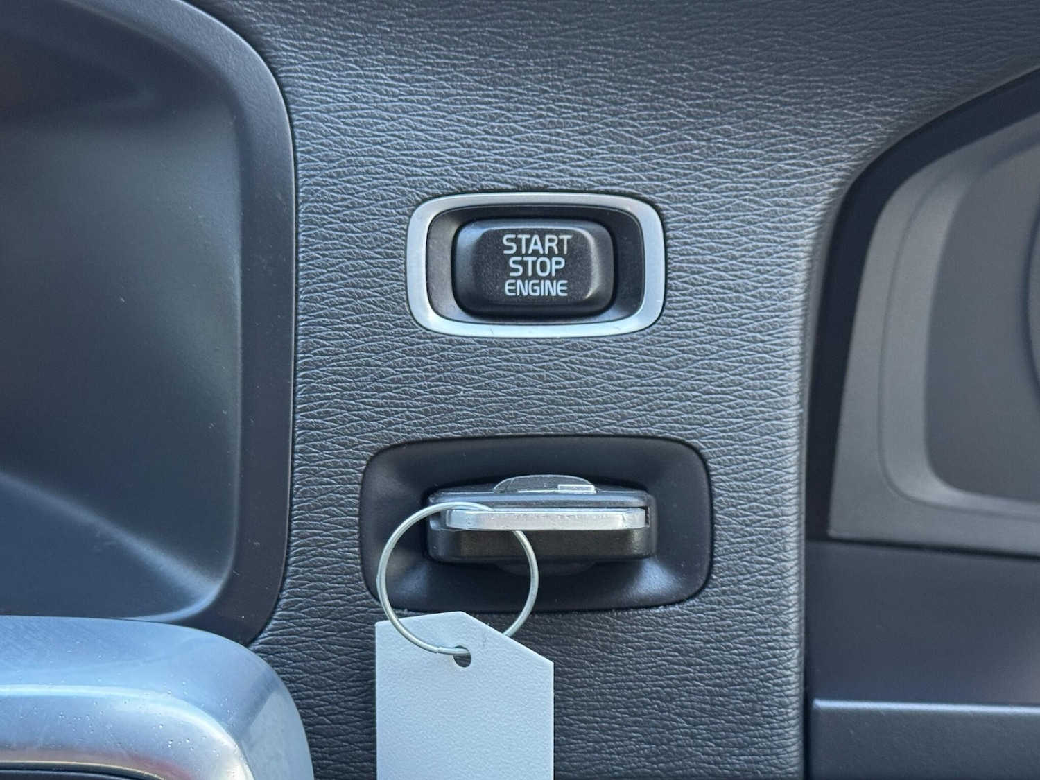 Used Volvo S60 2013 for sale - 77612035: Photo 43