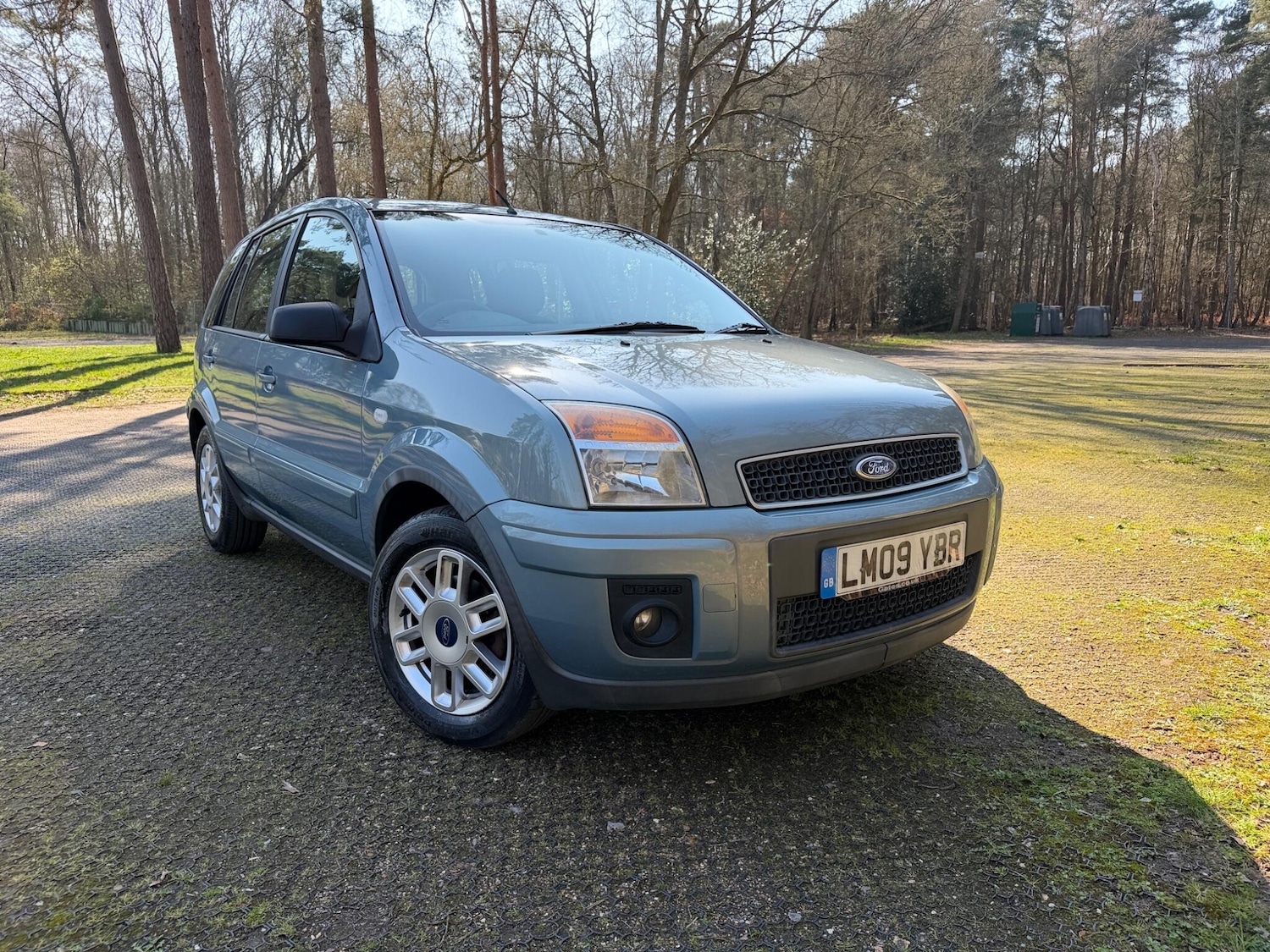 Used Ford Fusion 2009 for sale - 77957217: Photo 2