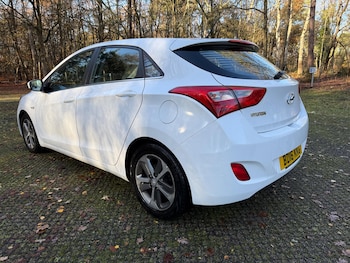 Used Hyundai i30 2016 for sale - 77040942: Photo