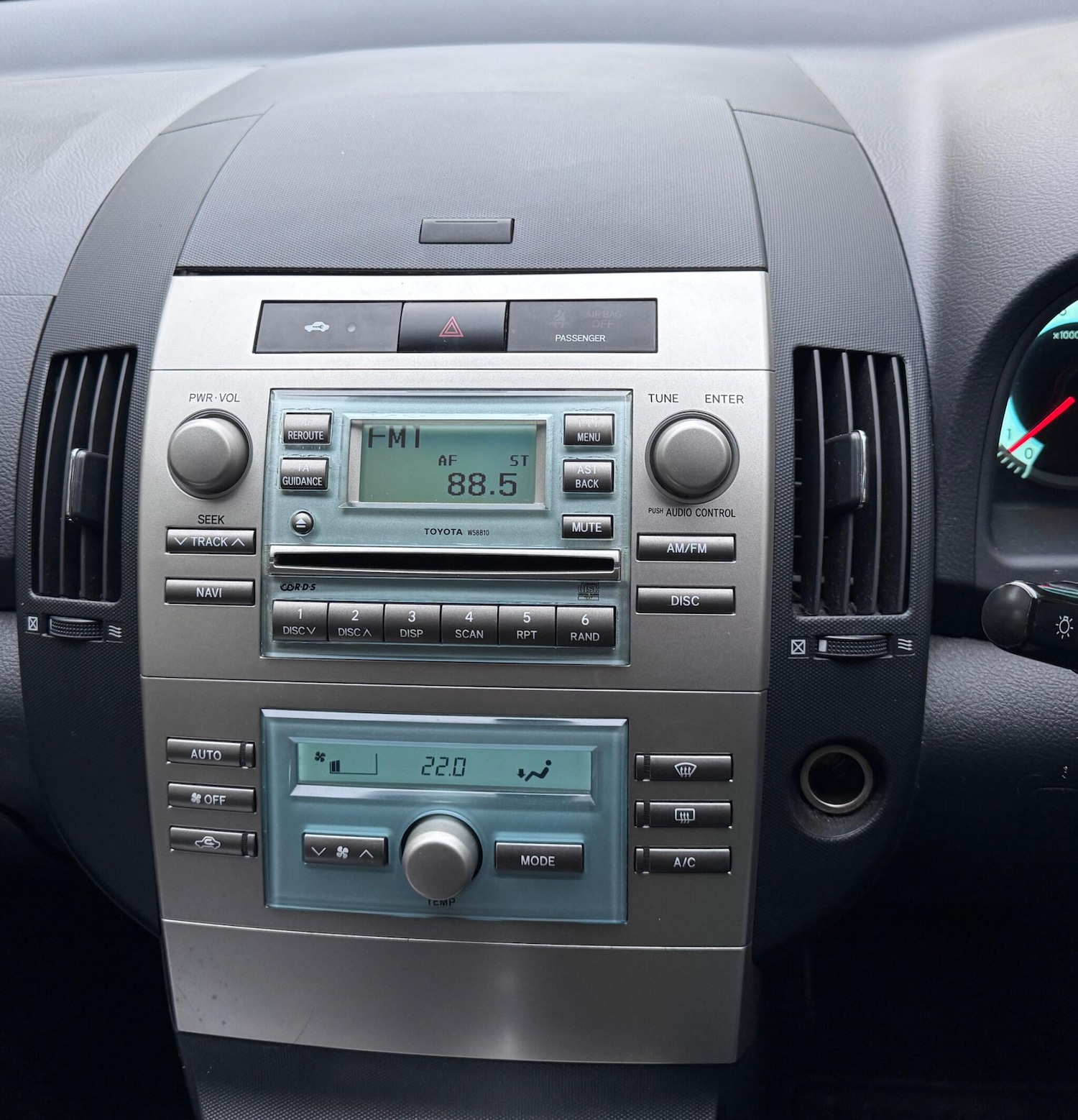 Used Toyota Corolla Verso 2006 for sale - 77040590: Photo 39