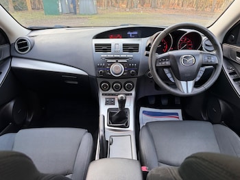 Used Mazda Mazda3 2010 for sale - 77704852: Photo