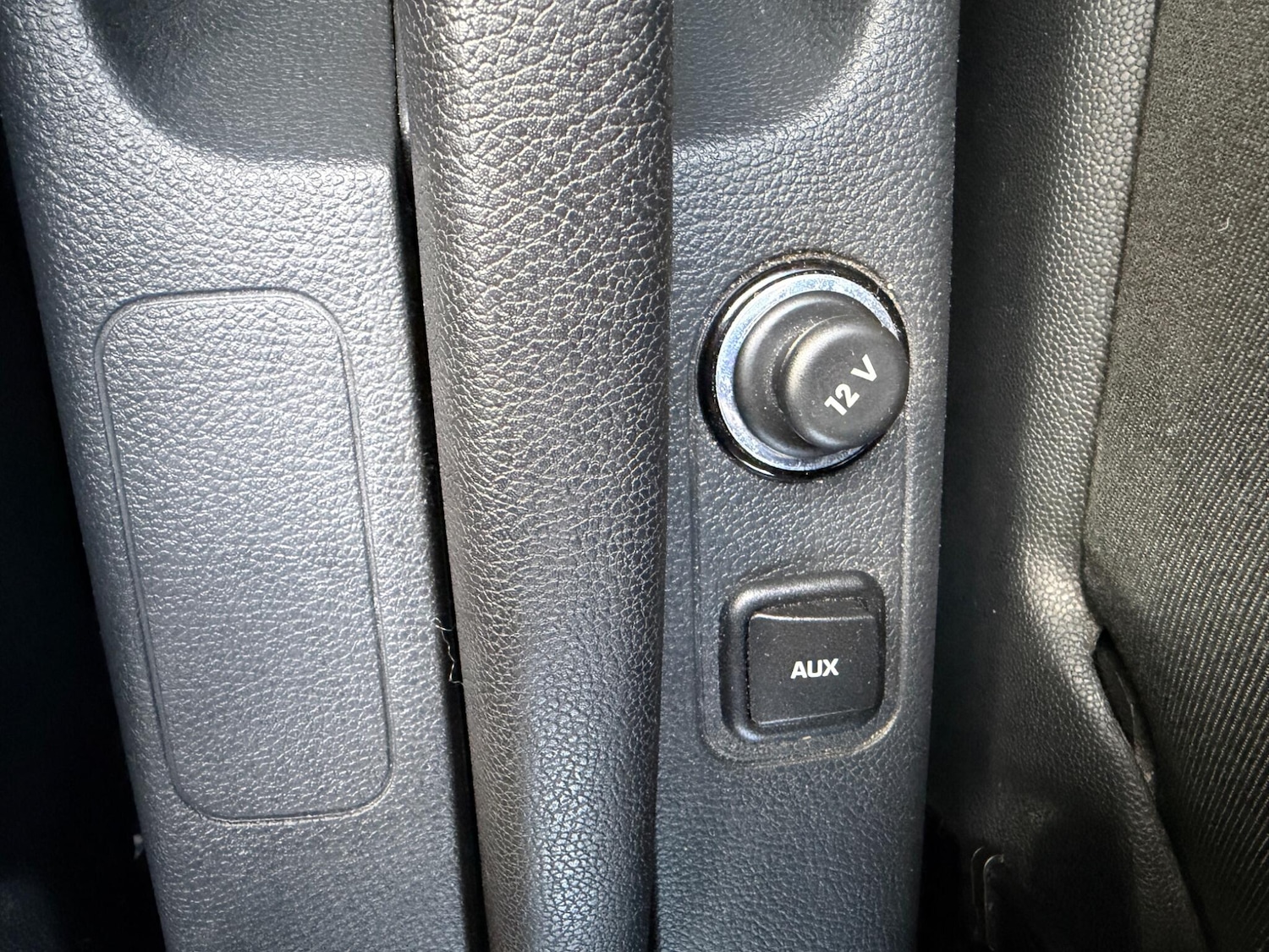 Used Skoda Fabia 2010 for sale - 77238442: Photo 35