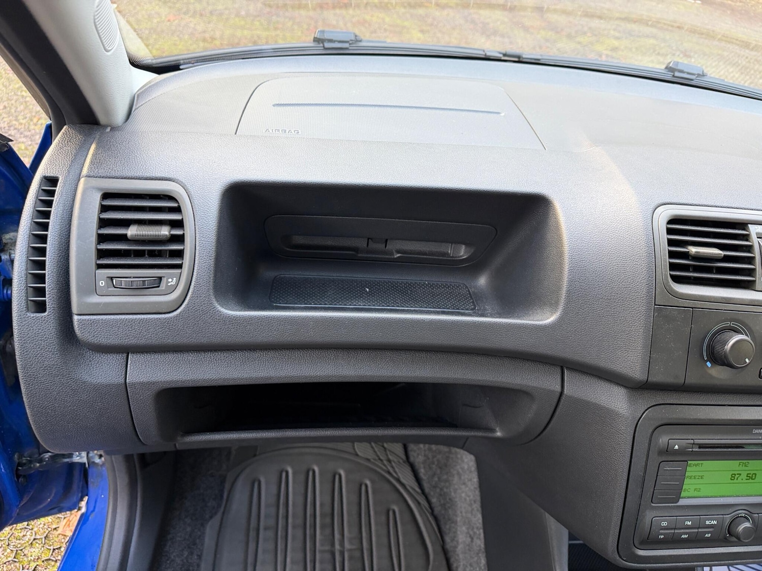 Used Skoda Fabia 2010 for sale - 77238442: Photo 38