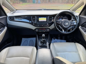 Used Kia Carens 2014 for sale - 77109074: Photo