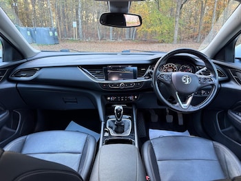 Used Vauxhall Insignia 2017 for sale - 77040841: Photo