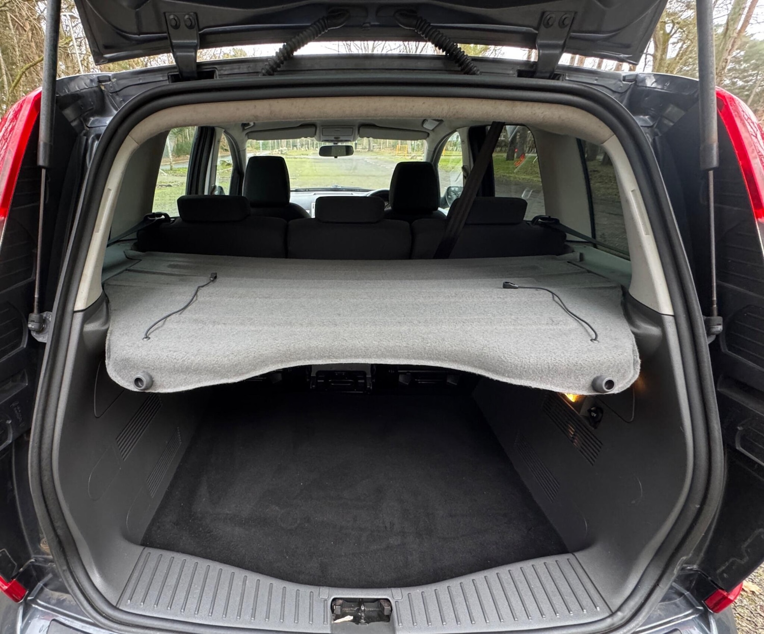 Used Ford C-Max 2010 for sale - 77396247: Photo 24