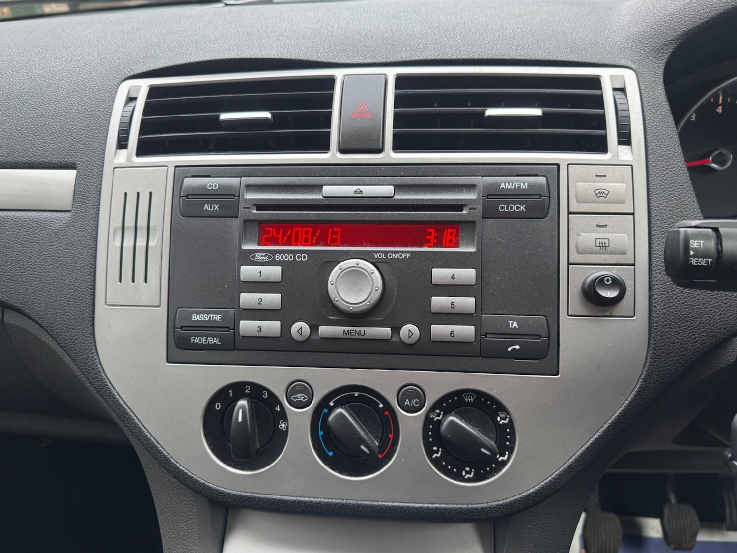 Used Ford C-Max 2010 for sale - 77396247: Photo 36