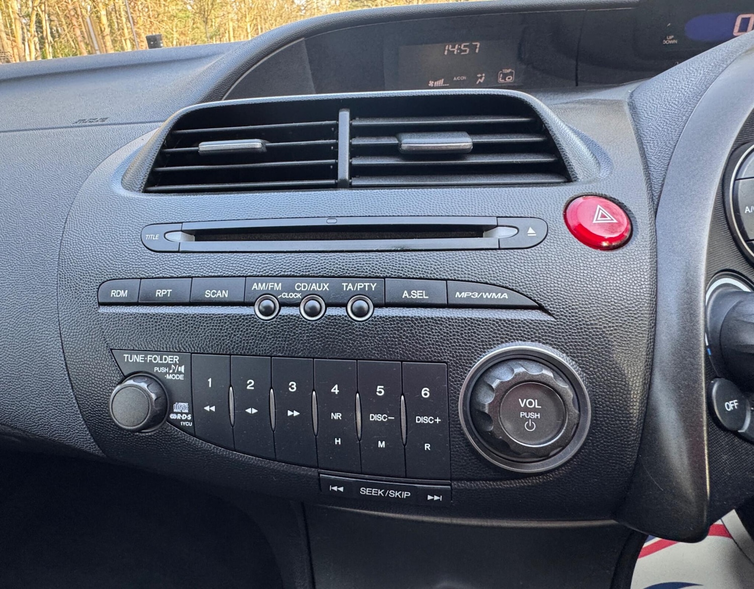 Used Honda Civic for sale - 77683880: Photo 32