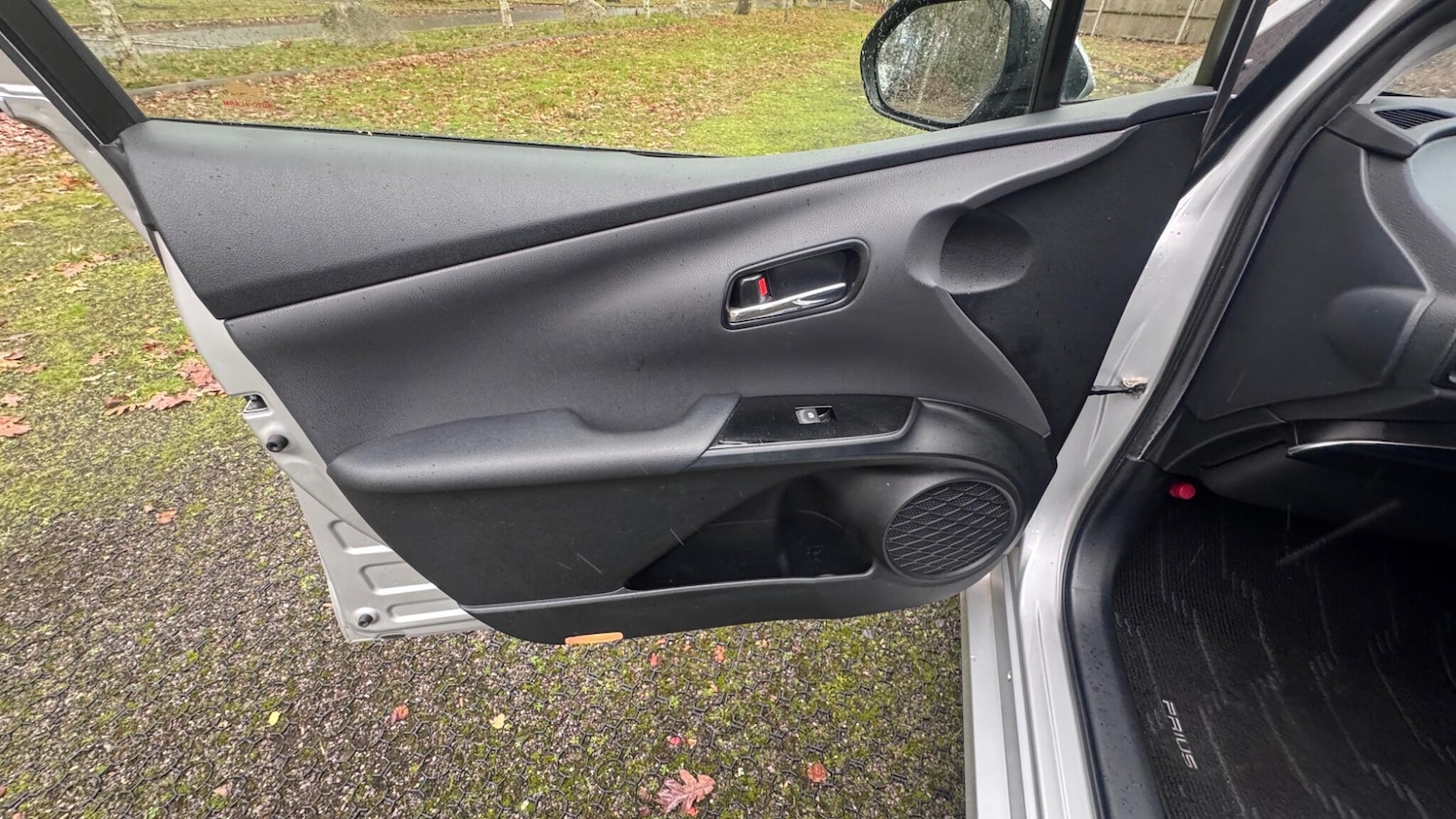 Used Toyota Prius 2025 for sale - 77040411: Photo 16