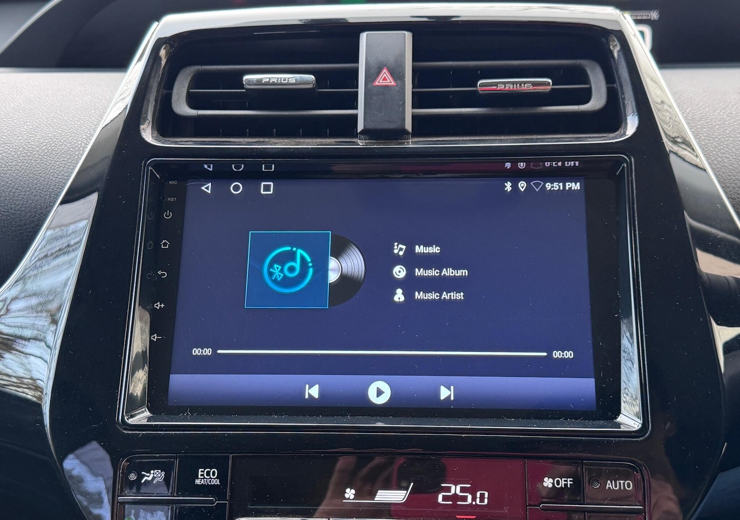 Used Toyota Prius 2025 for sale - 77040411: Photo 40