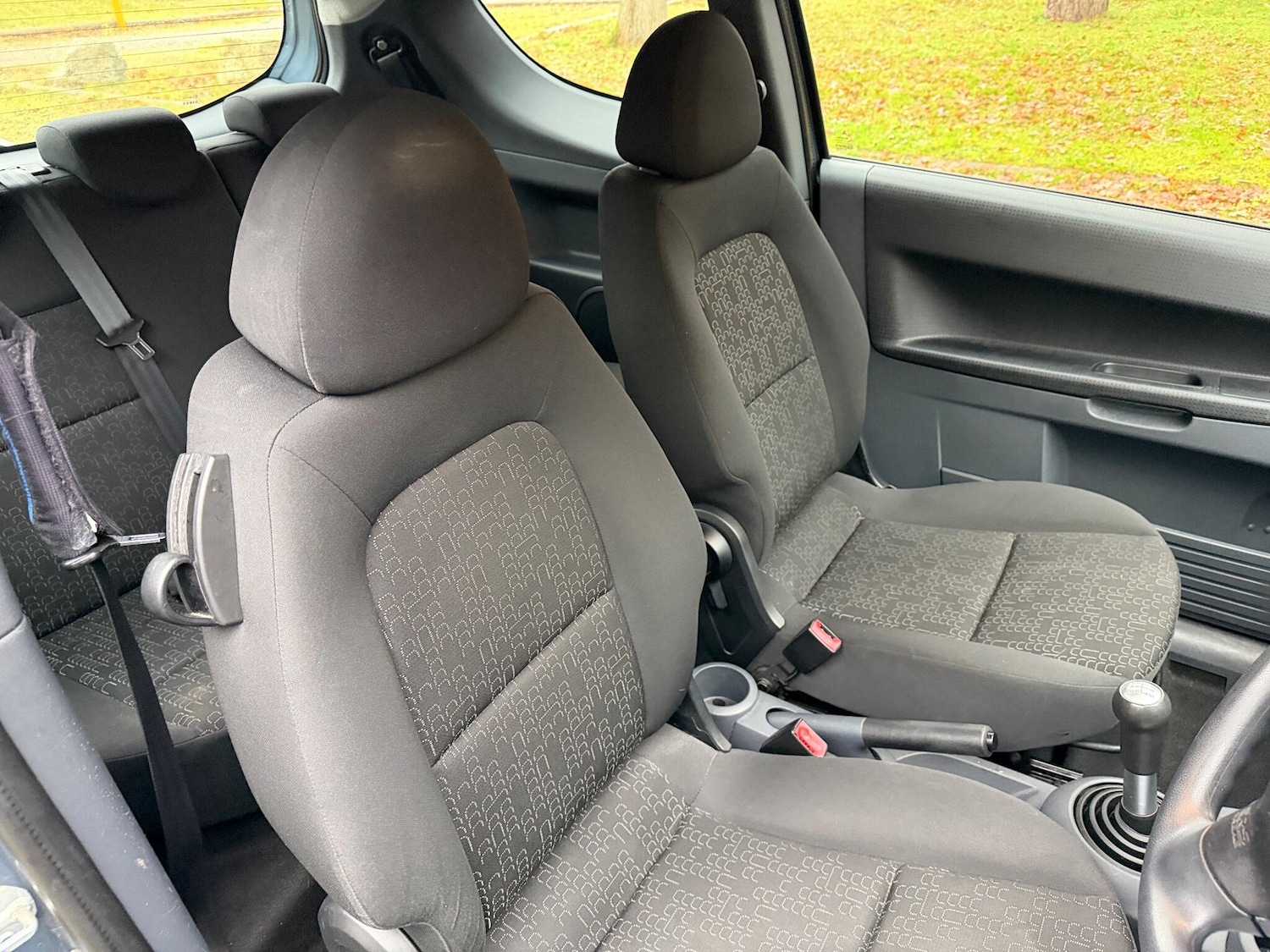 Used Mitsubishi Colt 2011 for sale - 77040146: Photo 16