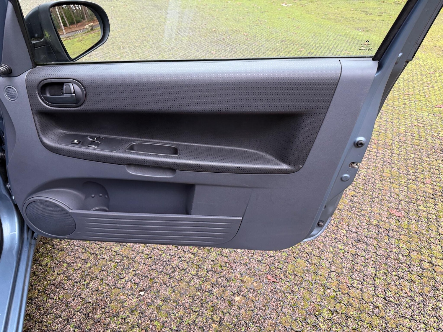 Used Mitsubishi Colt 2011 for sale - 77040146: Photo 40