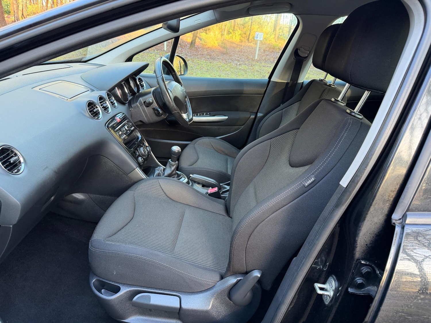 Used Peugeot 308 2013 for sale - 77229640: Photo 18