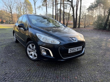 Used Peugeot 308 2013 for sale - 77229640: Photo