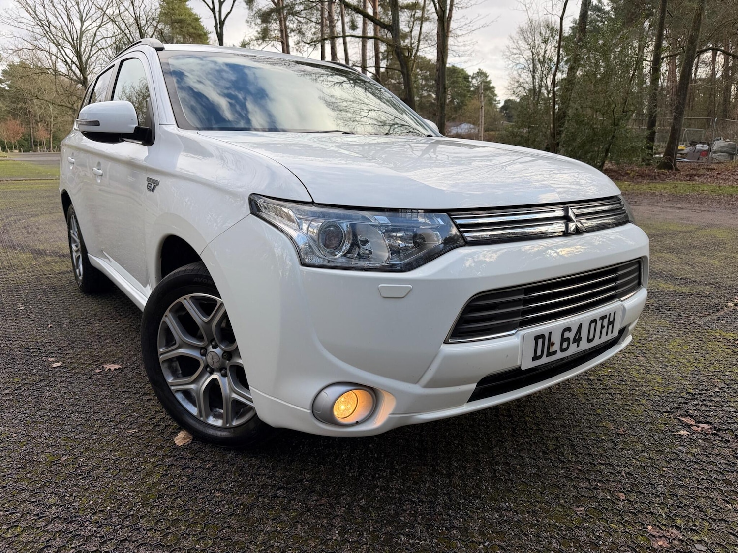 Used Mitsubishi Outlander 2015 for sale - 77456313: Photo 1