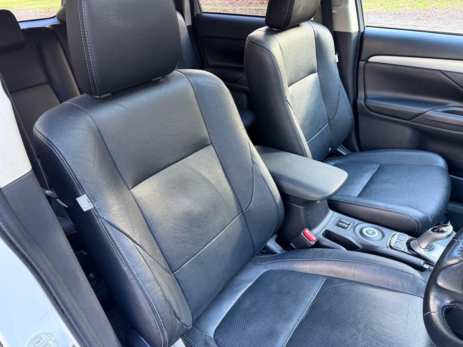 Used Mitsubishi Outlander 2015 for sale - 77456313: Photo 17