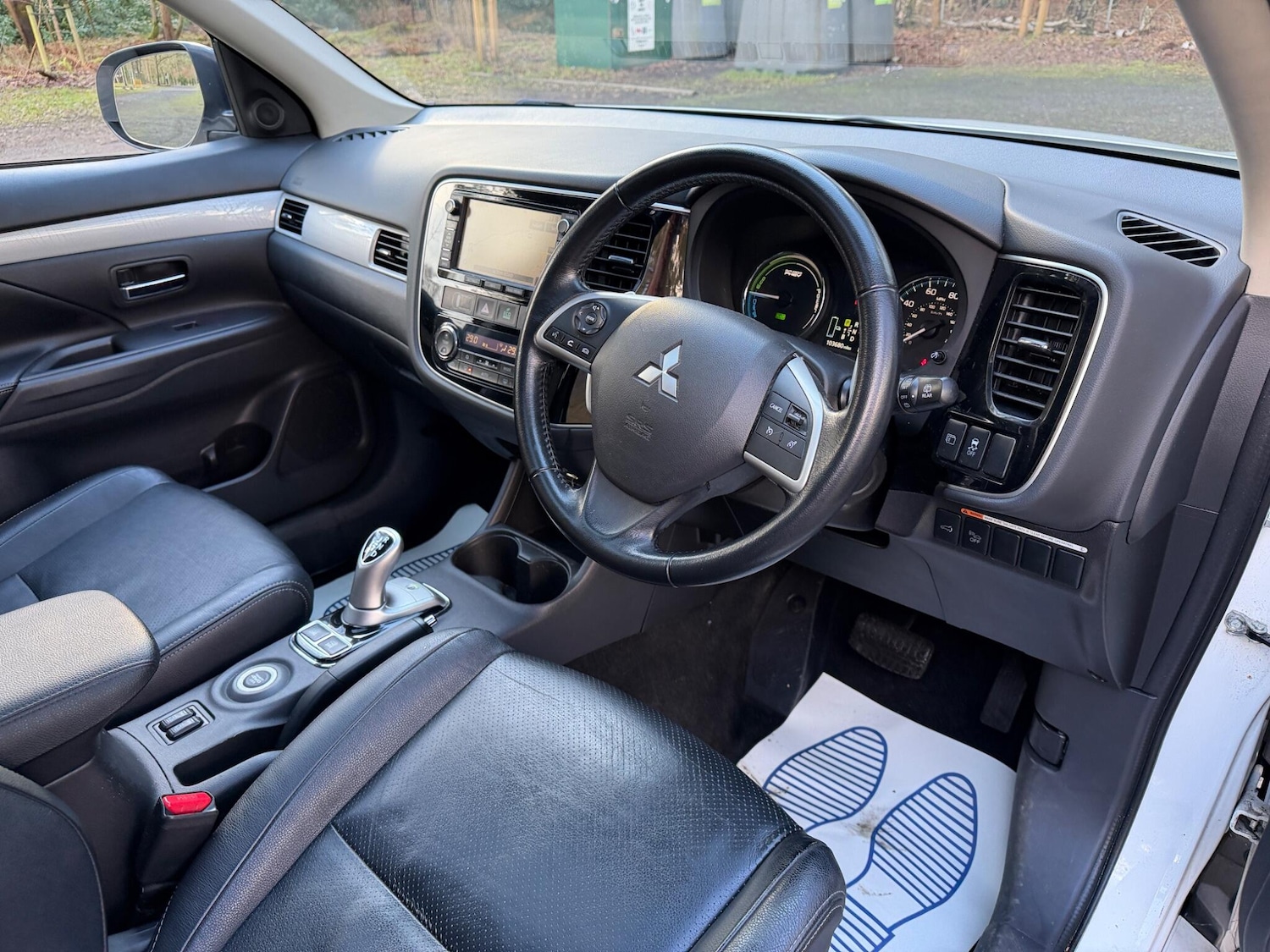 Used Mitsubishi Outlander 2015 for sale - 77456313: Photo 3