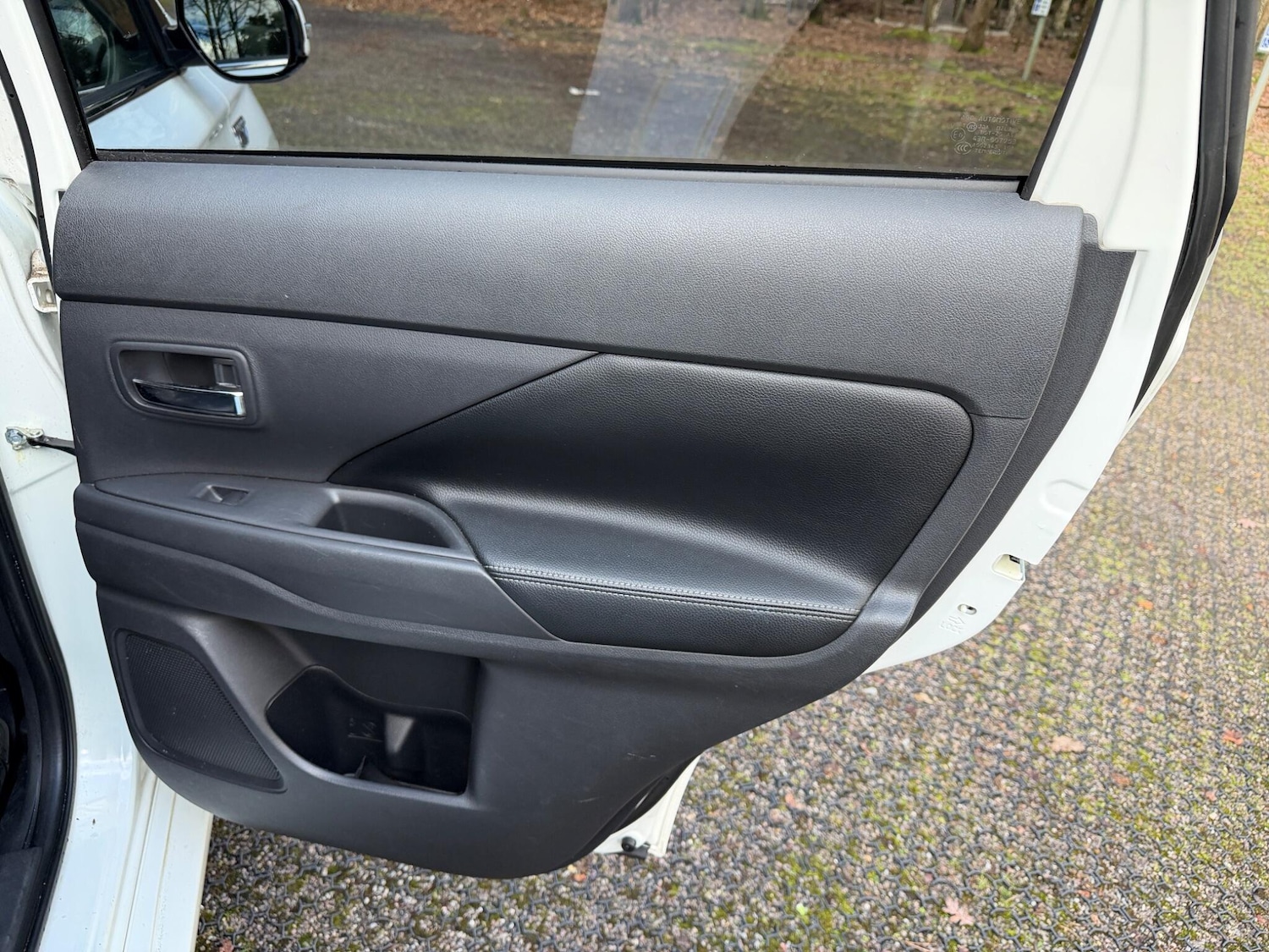 Used Mitsubishi Outlander 2015 for sale - 77456313: Photo 47