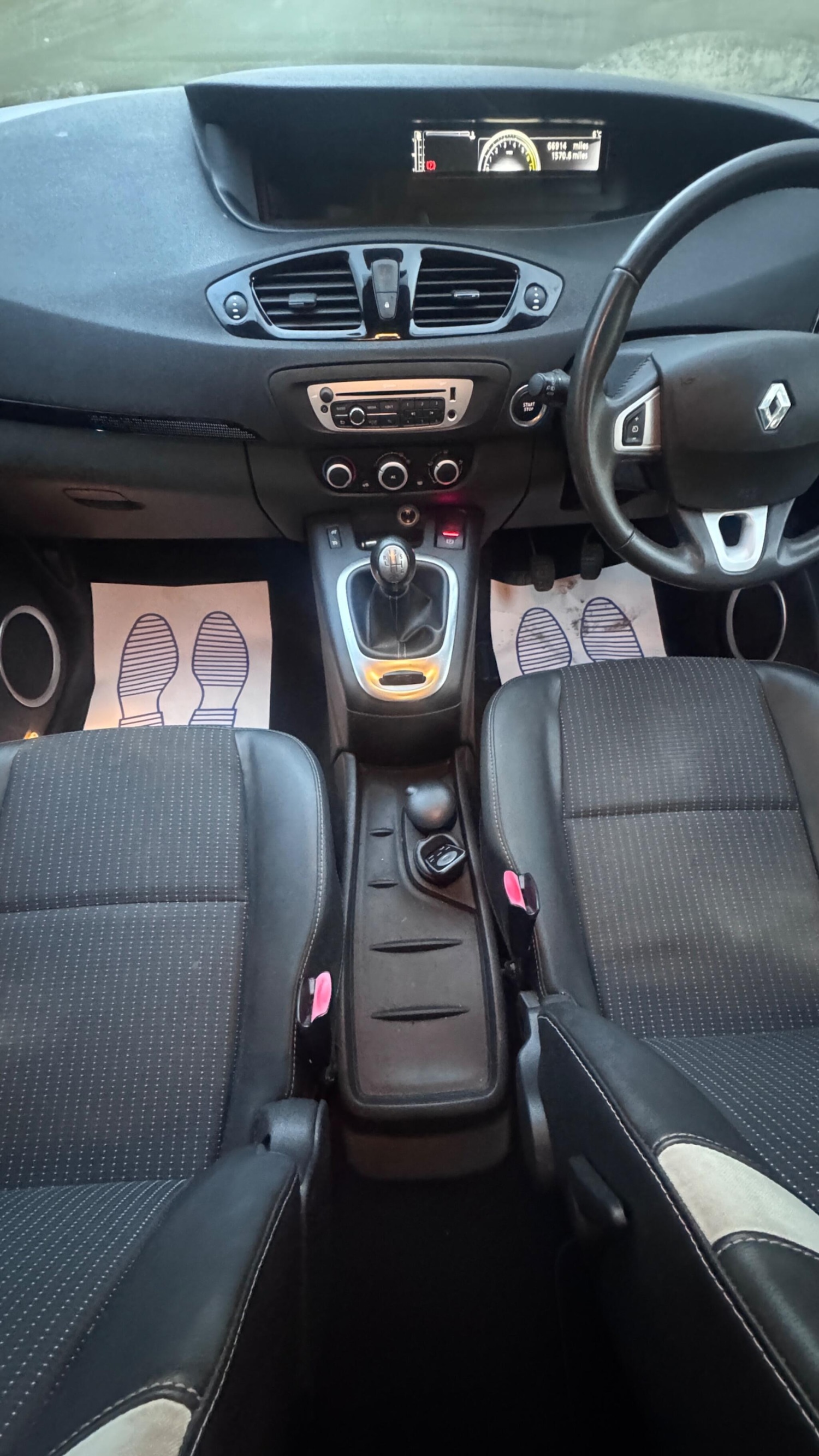 Used Renault Grand Scenic 2012 for sale - 77166711: Photo 35