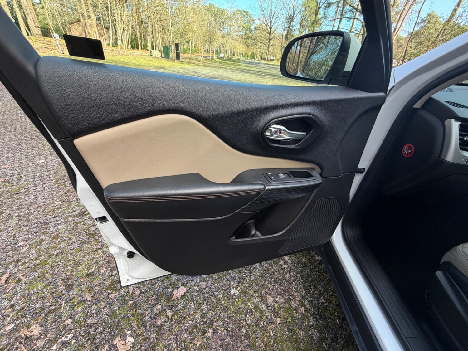 Used Jeep Cherokee for sale - 77908603: Photo 43