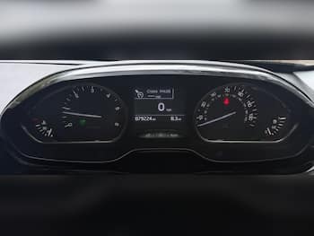 Used Peugeot 2008 2016 for sale - 79874617: Photo