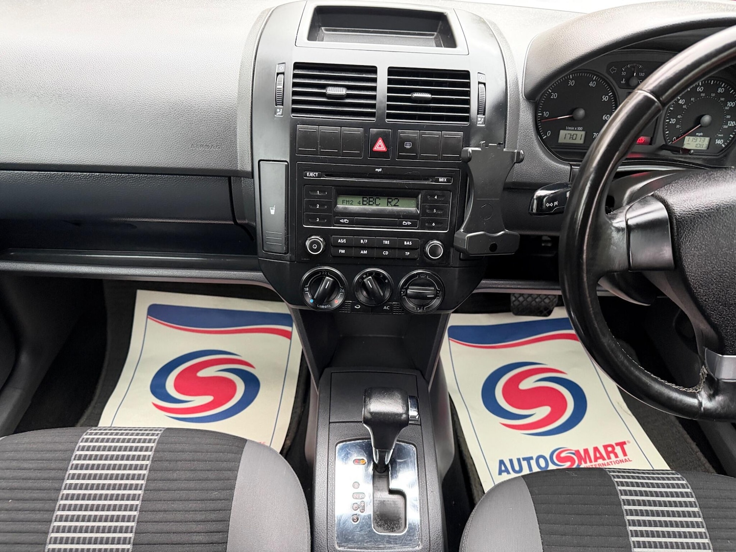 Used Volkswagen Polo for sale - 77784644: Photo 28