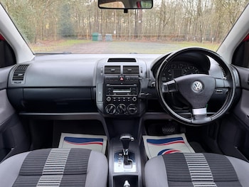 Used Volkswagen Polo 2009 for sale - 77784644: Photo