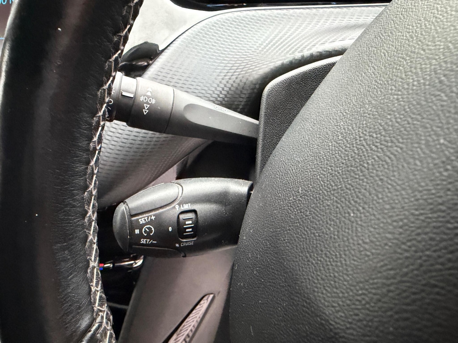 Used Peugeot 2008 2017 for sale - 77599098: Photo 30