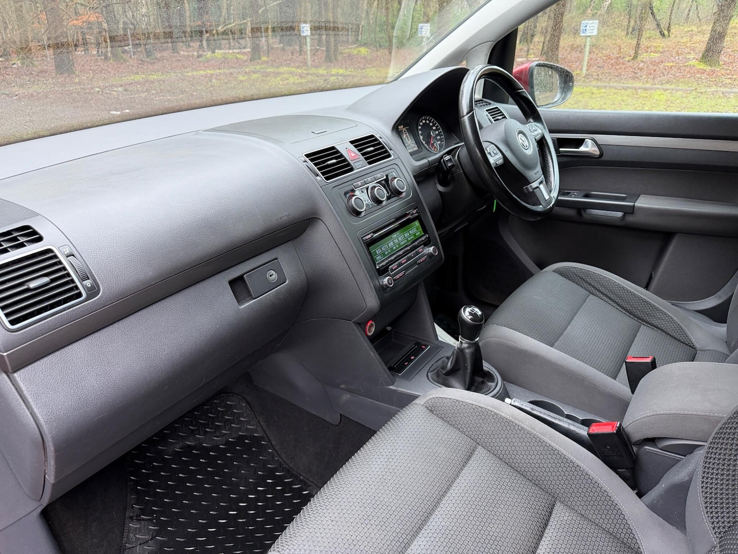 Used Volkswagen Touran 2012 for sale - 77304973: Photo 20